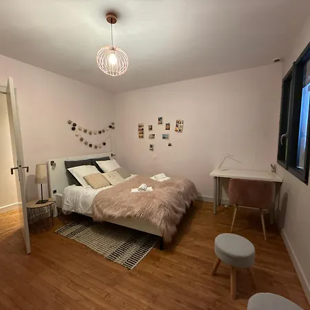 Hébergement de vacances Le Clos Sarrail Maison Centre Jardin 8 Personnes *