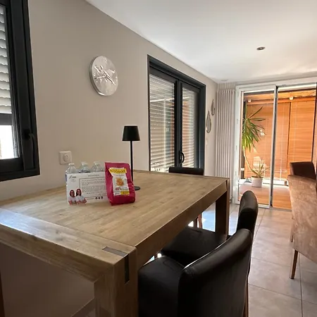 Le Clos Sarrail Maison Centre Jardin 8 Personnes * Bressuire