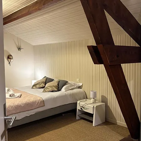 Le Clos Sarrail Maison Centre Jardin 8 Personnes Bressuire