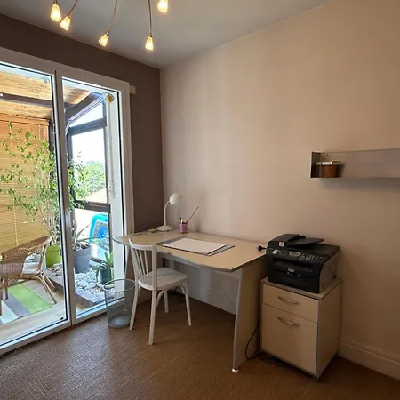 Le Clos Sarrail Maison Centre Jardin 8 Personnes Hébergement de vacances