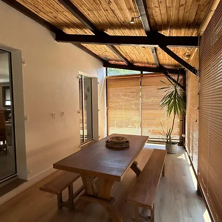 Hébergement de vacances Le Clos Sarrail Maison Centre Jardin 8 Personnes