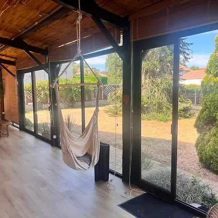 Hébergement de vacances Le Clos Sarrail Maison Centre Jardin 8 Personnes *