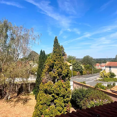 Casa de Férias Le Clos Sarrail Maison Centre Jardin 8 Personnes *